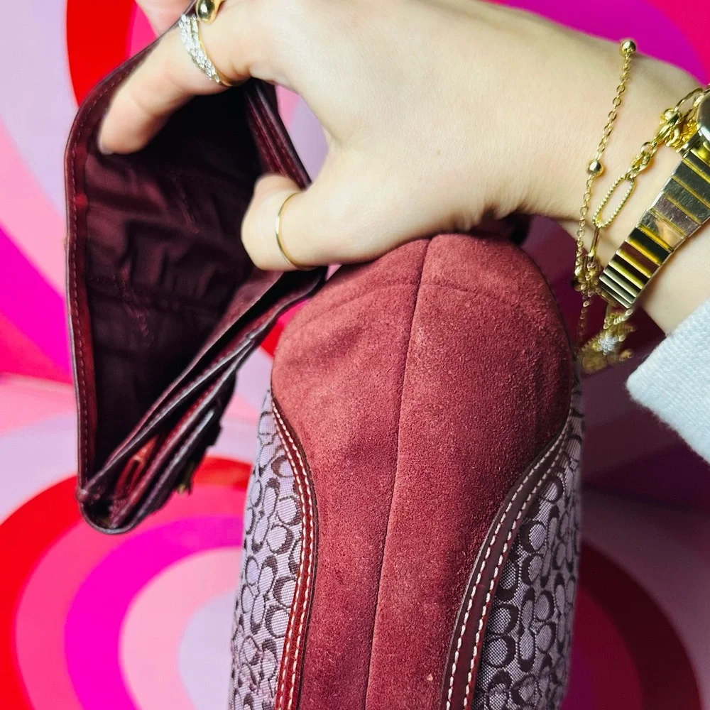 Sold - Picture 6 of 9